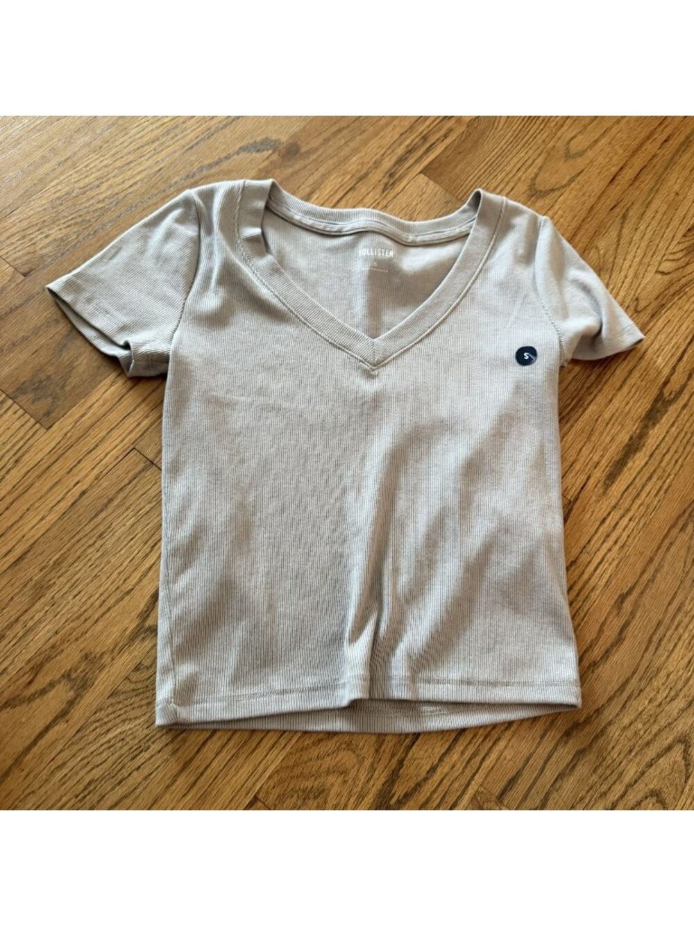 Hollister Womens Medium Gray Shirt New Small